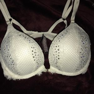 Bombshell bra